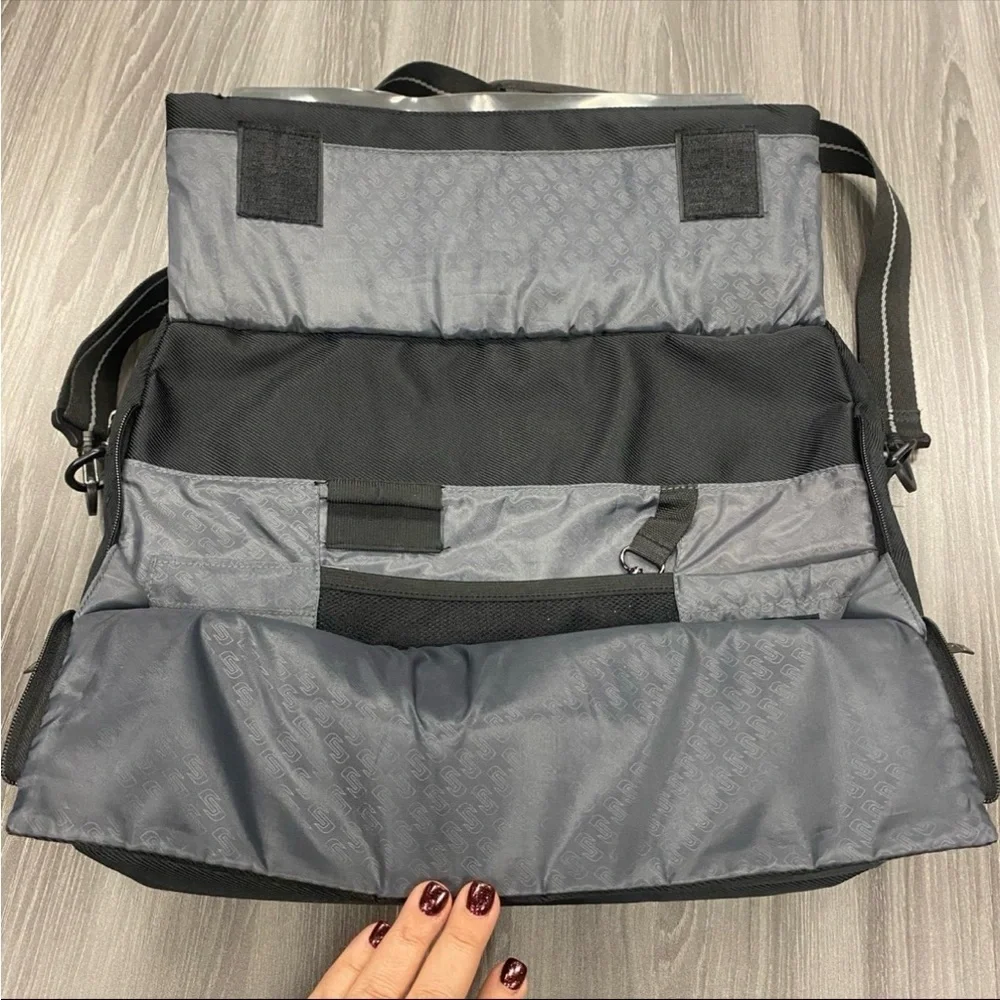 SOLO Black Laptop Bag Briefcase Adjustable Shoulder Strap